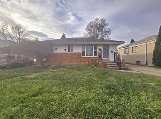 23745 Teppert Ave, Eastpointe, MI 48021