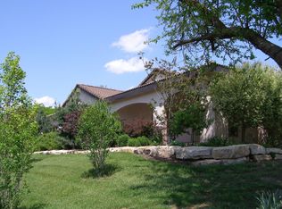 9031 Redbud Ln, Lenexa, KS 66220