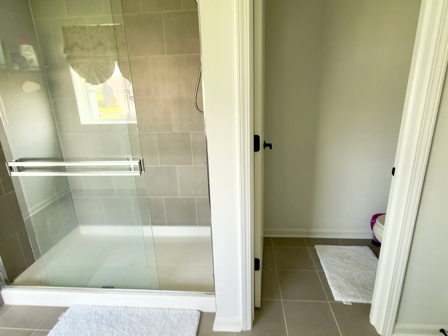 3 bed, 2.5 bath, 2564 sqft, $4,399 — Photo 4