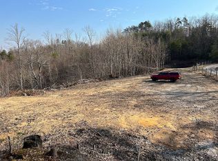1961 Mountain Springs Rd, Stanton, KY 40380