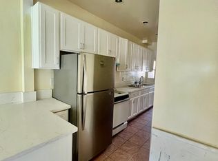 241 Columbia Pl, Los Angeles, CA 90026