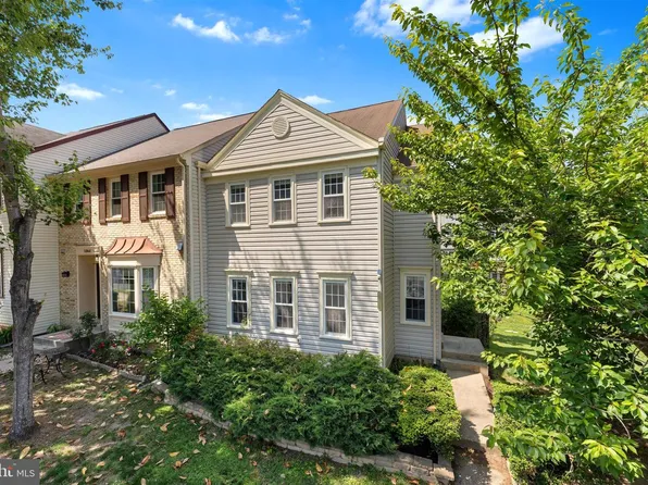 11858 Critton Cir, Woodbridge, VA 22192