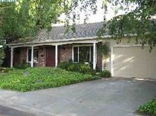 1320 Strathmore Ct, Concord, CA 94518