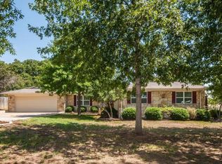 145 Lunday Ln, Burleson, TX 76028
