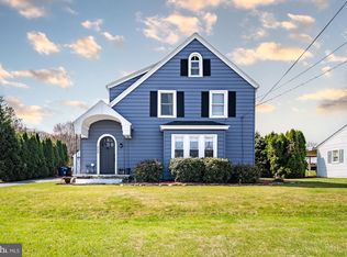 806 Delta Rd, Red Lion, PA 17356