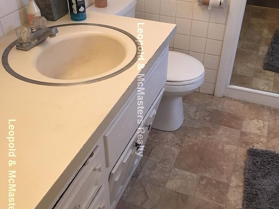2nd image of 180 Andover St APT 10