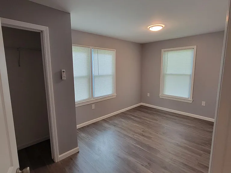 Magnolia Dr NW — Photo 5