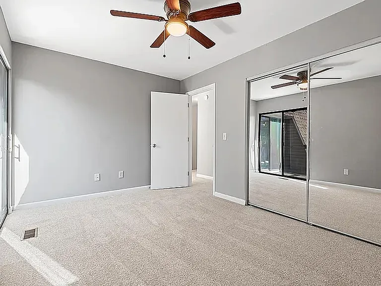 230 Finley Forest Dr — Photo 16