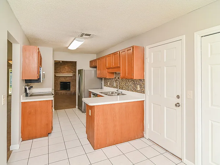 4359 Hollygate Dr — Photo 8