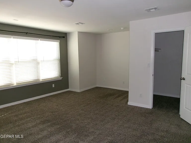 11361 Hidalgo Dr — Photo 13