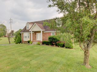 1309 Willow Bend Dr, Clarksville, TN 37043