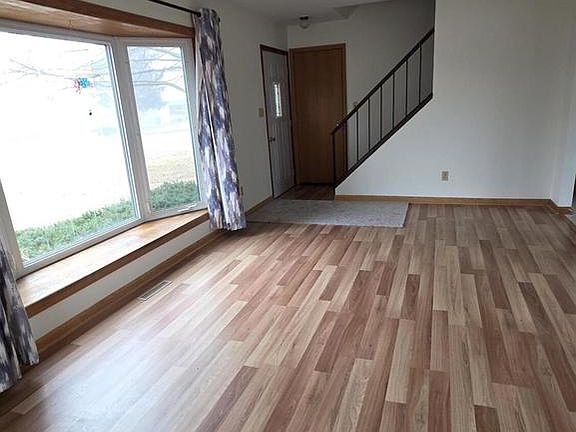 4th image of 5509 Hilldale DRIVE