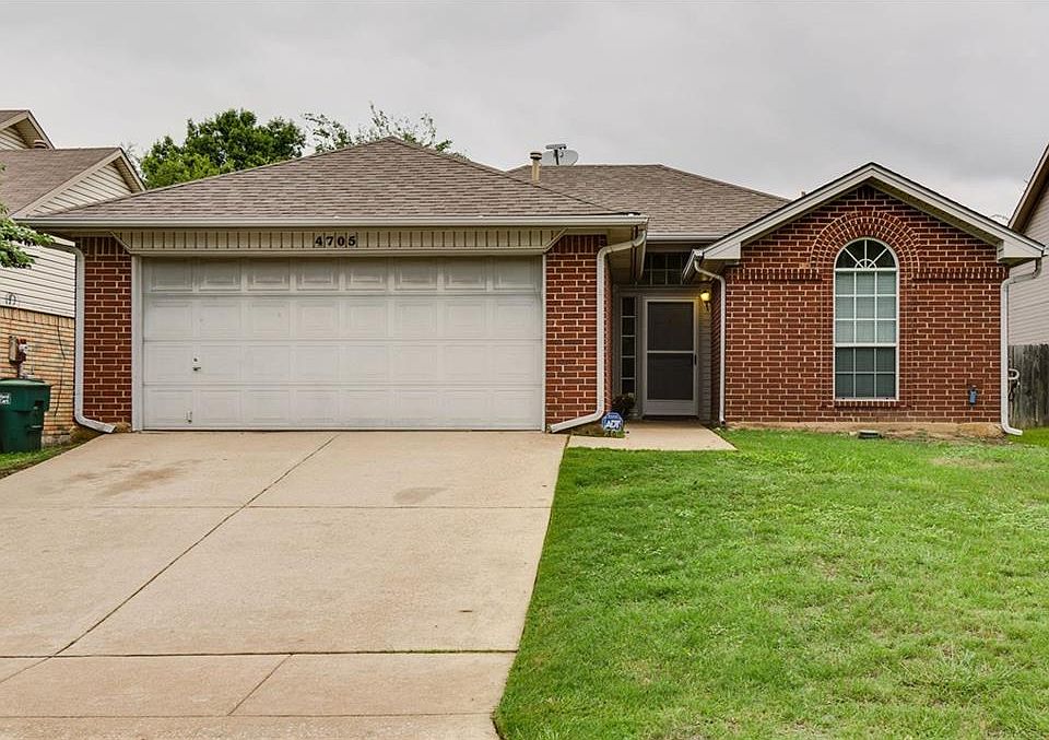 1st image of 4705 Bracken Dr