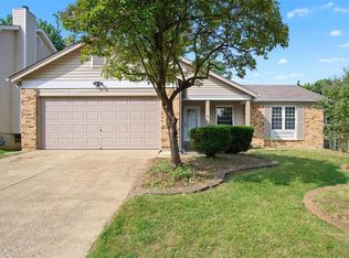 31 Barrington Dr, Saint Peters, MO 63376