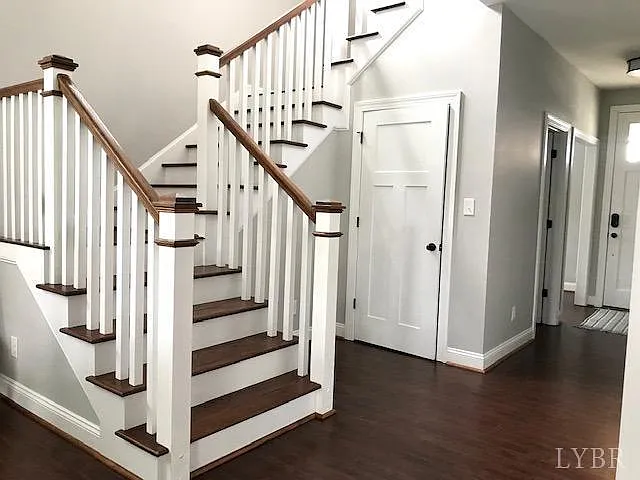 304 Hunterdale Dr — Photo 12