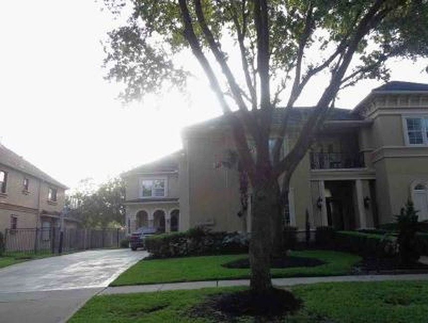 2nd image of 4306 Roth Dr