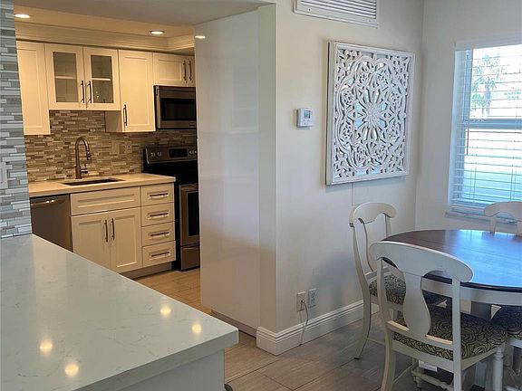4th image of 333 NE 21st Avenue #220