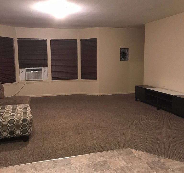 2nd image of 44 Utah St