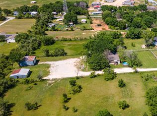 172 Oak Valley Ln, Springtown, TX 76082