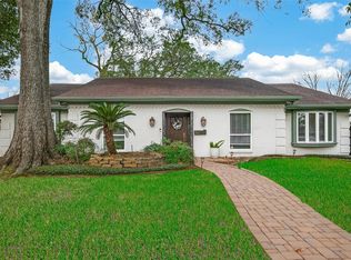 206 Briar Hill Dr, Houston, TX 77042