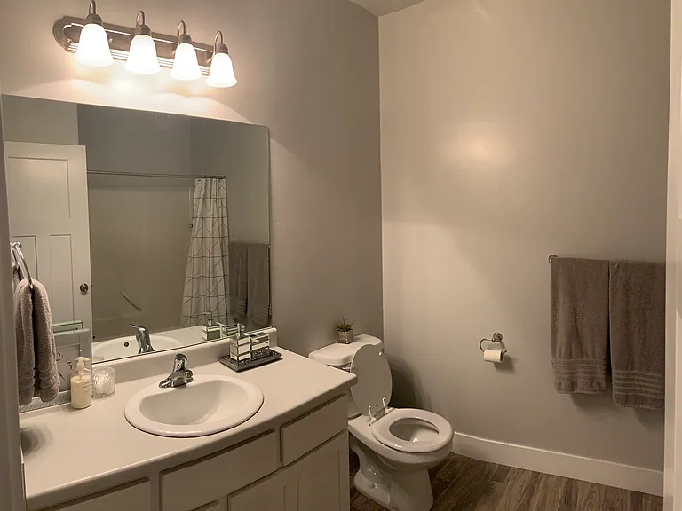 45 W Silver Springs Dr — Photo 8