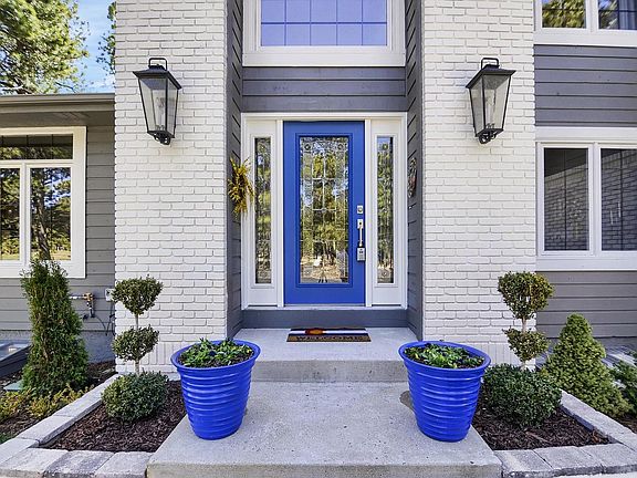 4th image of 17160 Colonial Park Dr