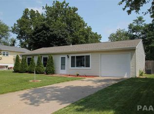 126 Meadow Ln, Washington, IL 61571
