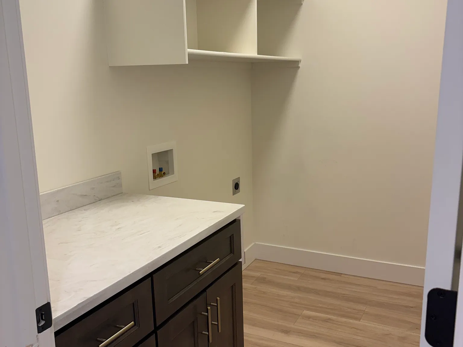 3 bed, $2,290 — Photo 4