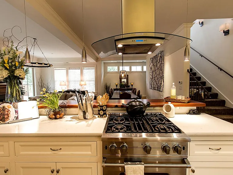 KITCHEN 1