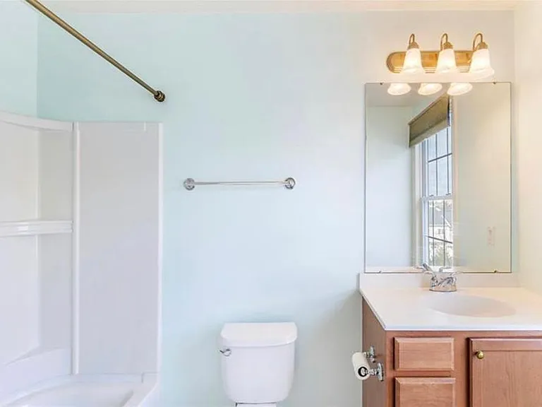 225 Persimmon Ln — Photo 11