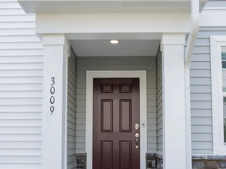 3009 Honeymyrtle Ln — Photo 2