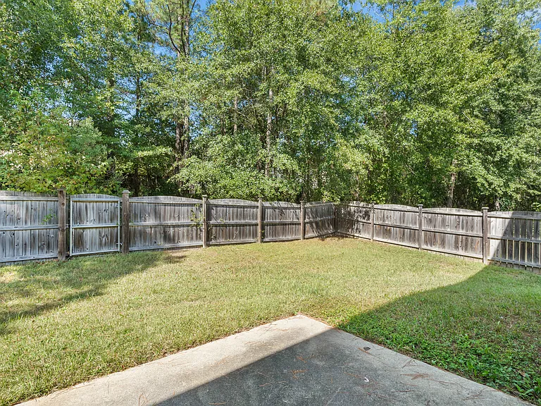109 Summer Vale Dr — Photo 31