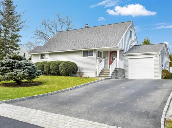 4 Barbara Lane, Hartsdale, NY 10530