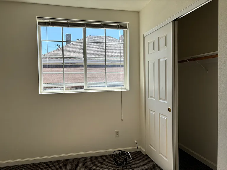 3115 Chestnut St — Photo 3