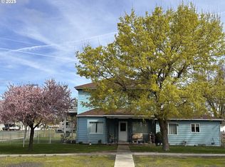 309 E Van Buren St, Athena, OR 97813