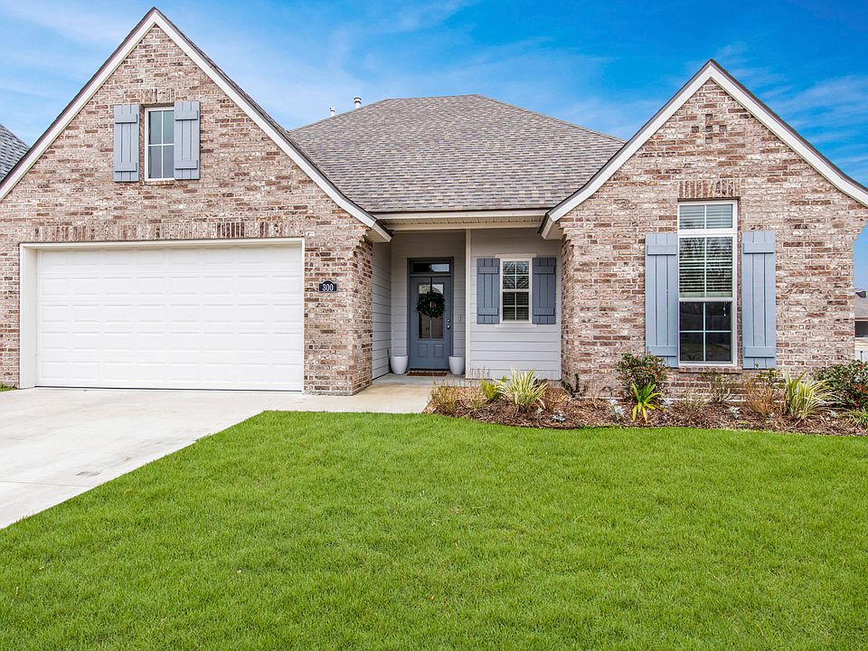1st image of 300 Benedict Dr