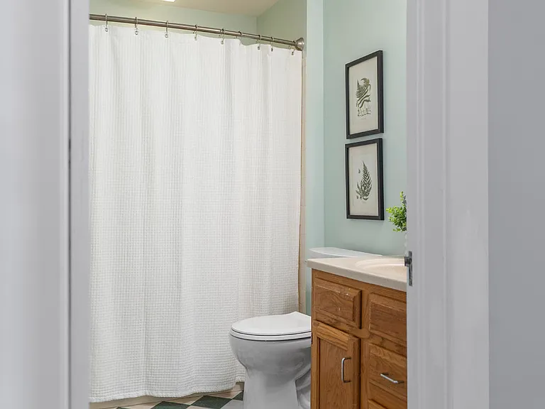 3669 Stettinius Ave — Photo 29