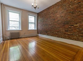 30 Myrtle St #3, Boston, MA 02114