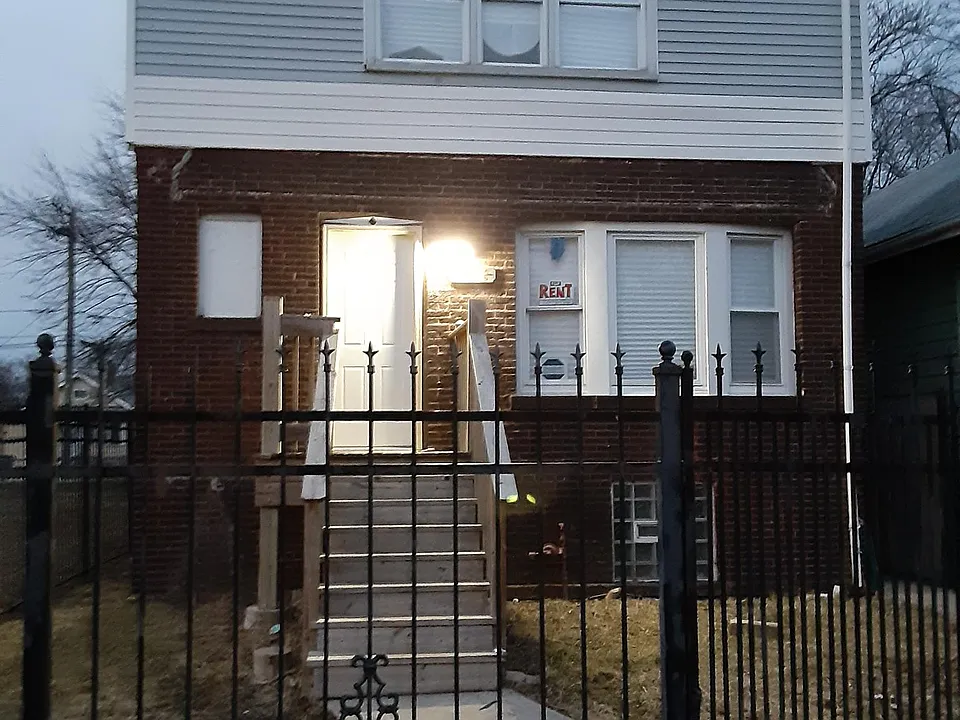 136 W 104th Pl #1