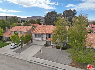 37105 Zinnia St, Palmdale, CA 93550