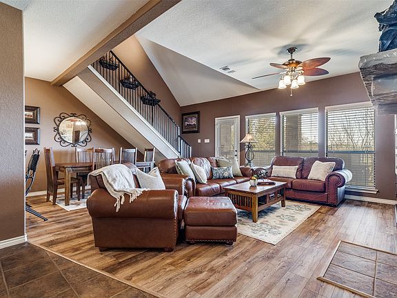 5th image of 1102 Eagle Point Cir
