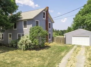 6597 Slayton Settlement Rd, Lockport, NY 14094