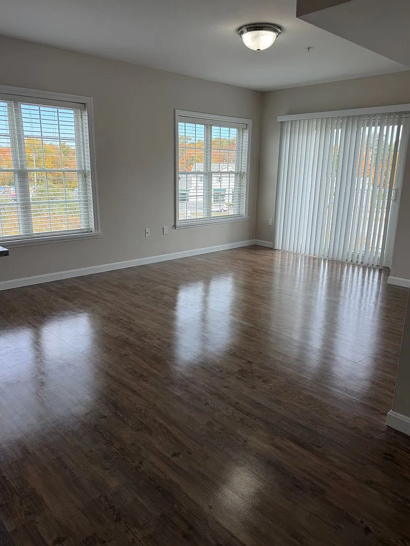 The Residences at Lincoln Park — Photo 4