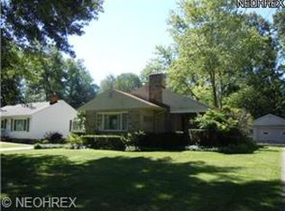 24241 Westwood Rd, Westlake, OH