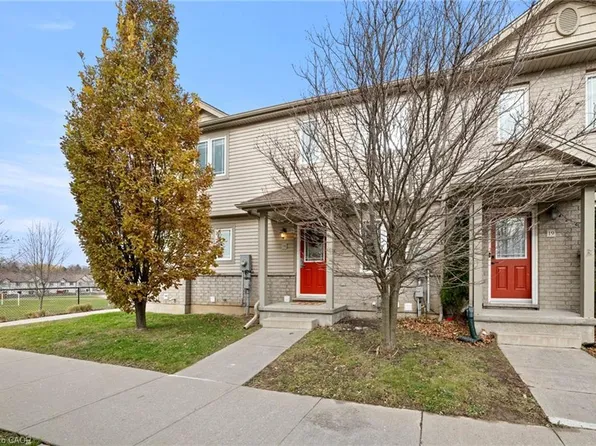 10 Foxglove Cres #18, Kitchener, ON N2E 0E1