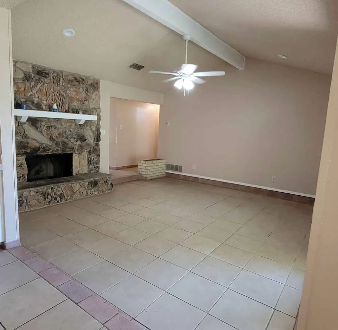 4 bed, 1439 sqft, $2,500 — Photo 3