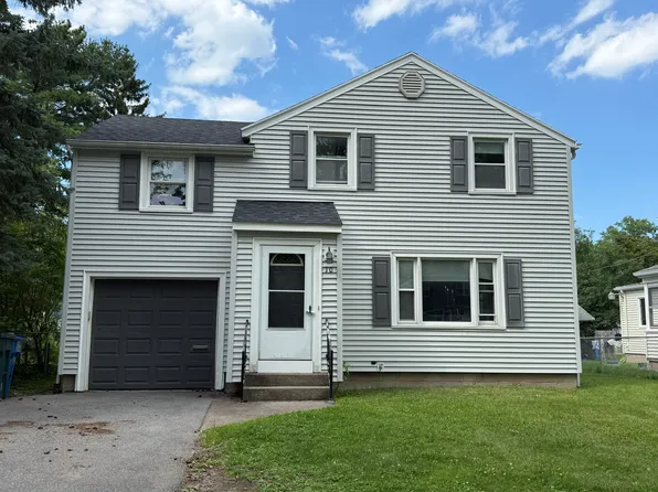 10 Stanford Rd, Rochester, NY 14620