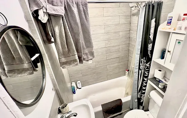 Rented by Parlor Real Estate Corp | media 12