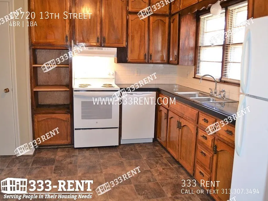 4 bed, 912 sqft, $1,795 — Photo 3