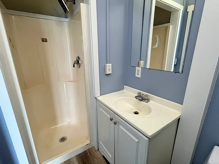 342 Main St #5 — Photo 6